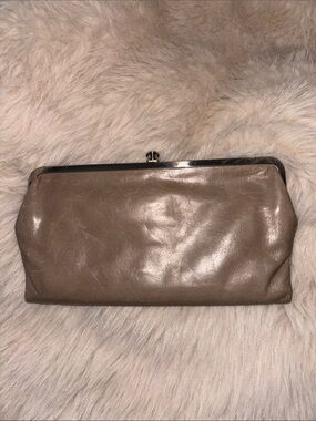 HOBO Lauren Clutch-Wallet